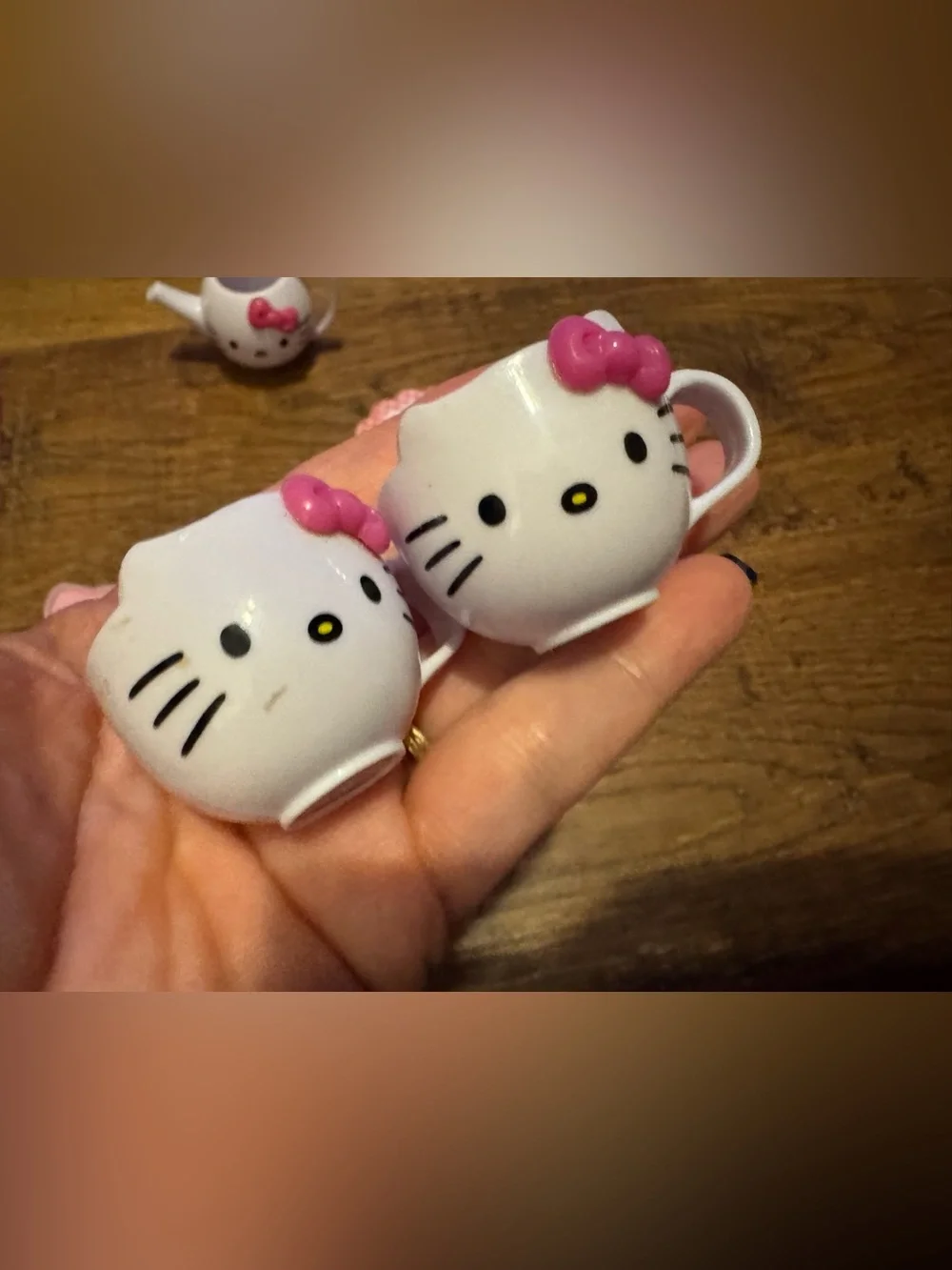 Hello kitty tea set & kitchen accessories for American Girl Dolls 18 inch dolls